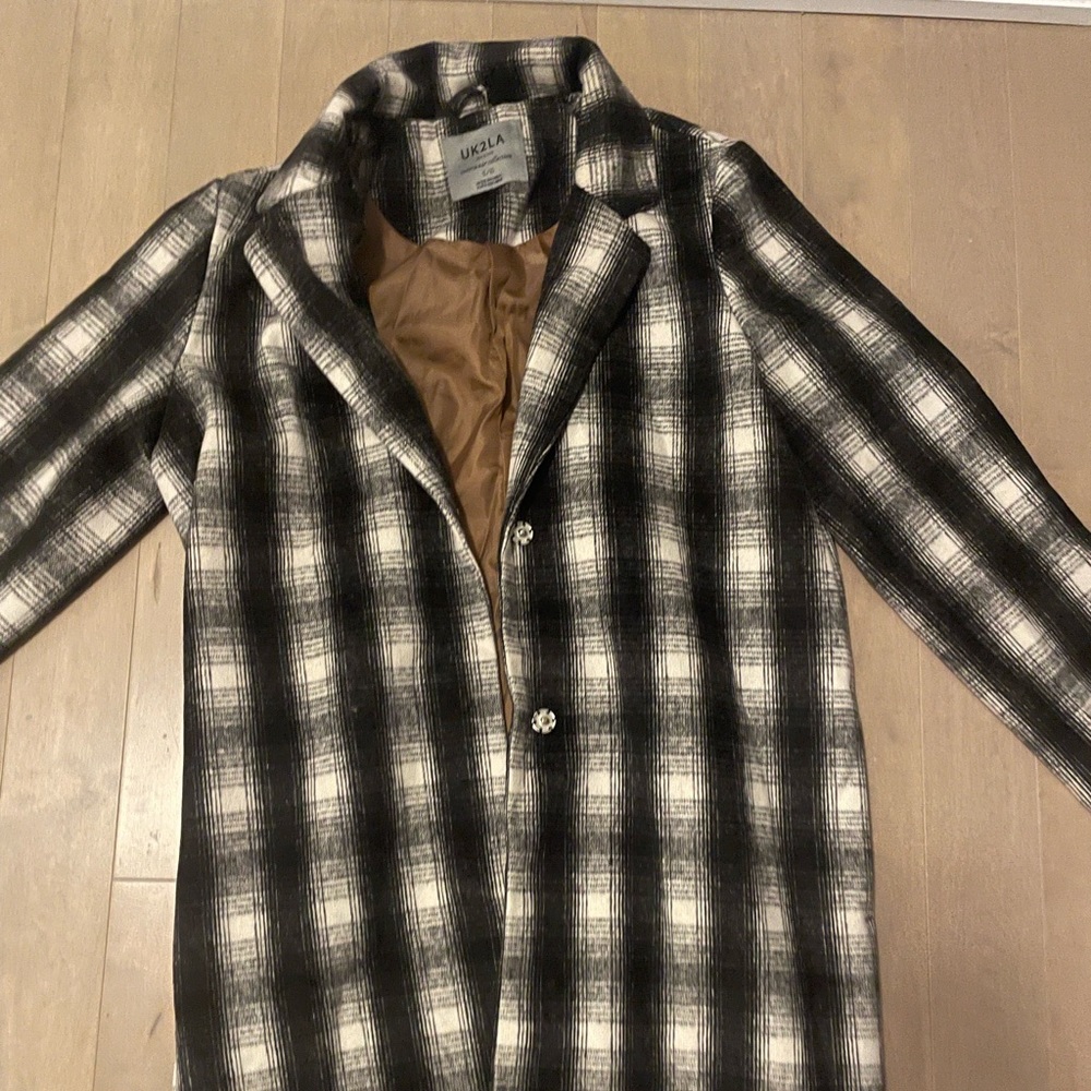 Plaid patterned jacket